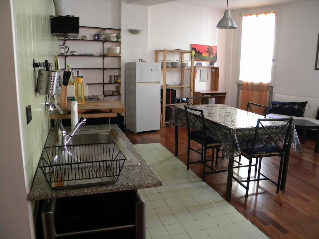 Ampio Open Space In Centro Storico Bolonia Pokój zdjęcie