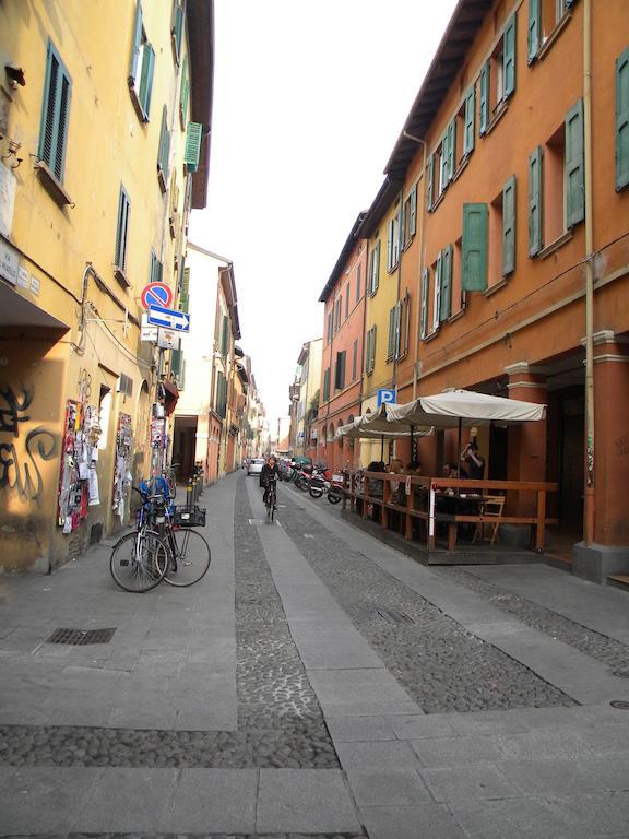 Ampio Open Space In Centro Storico Bolonia Pokój zdjęcie